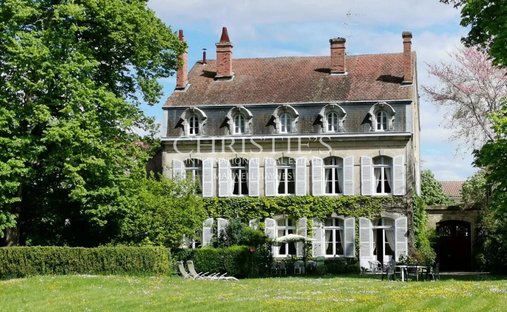 Estate in Saint-Justin, Nouvelle-Aquitaine, France 1