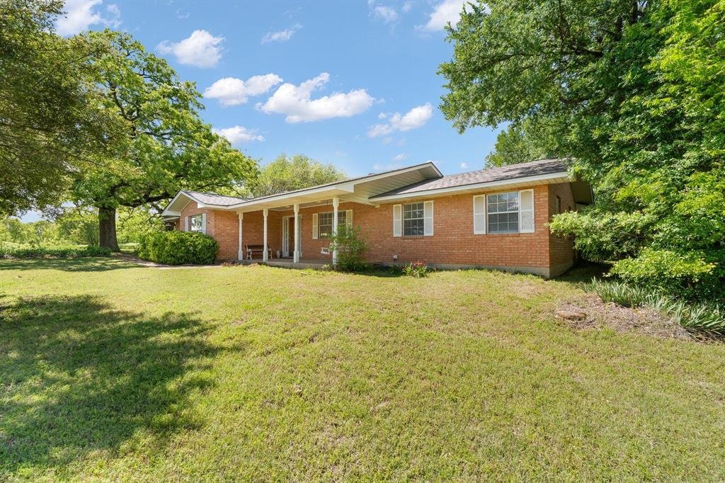 Farm Ranch in Grandview, Texas, United States 2 - 17952441