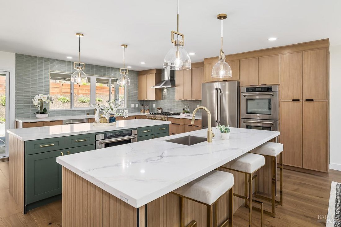 House in Novato, California, United States 3 - 17950708