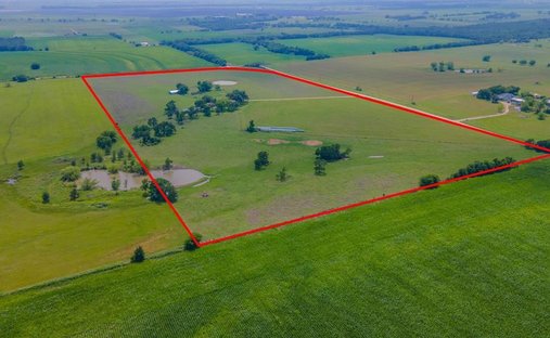 Farm Ranch in Burlington, Texas, United States 1