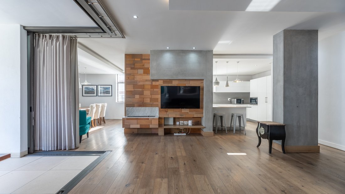 Apartment in Cape Town, Western Cape, South Africa 3 - 17954073
