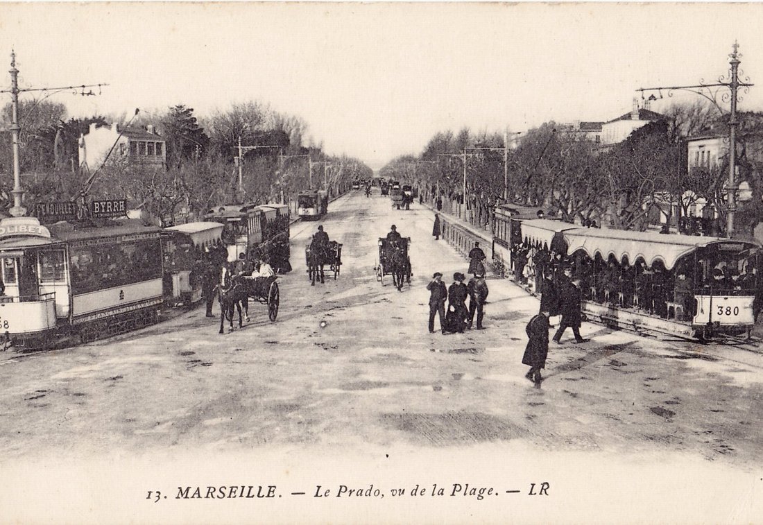 Apartment in Vieille Chapelle, 8e Arrondissement, Marseille 1 - 17954457