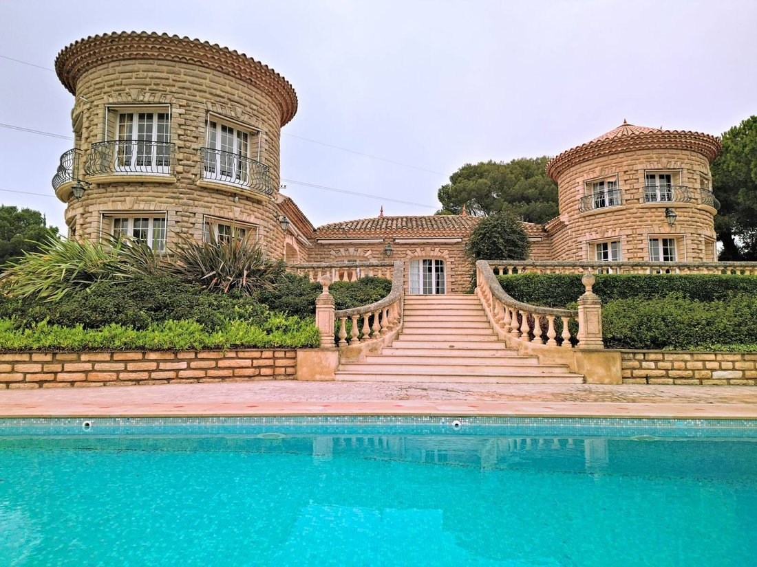 Estate in Mireval, Occitania, France 4 - 17947884