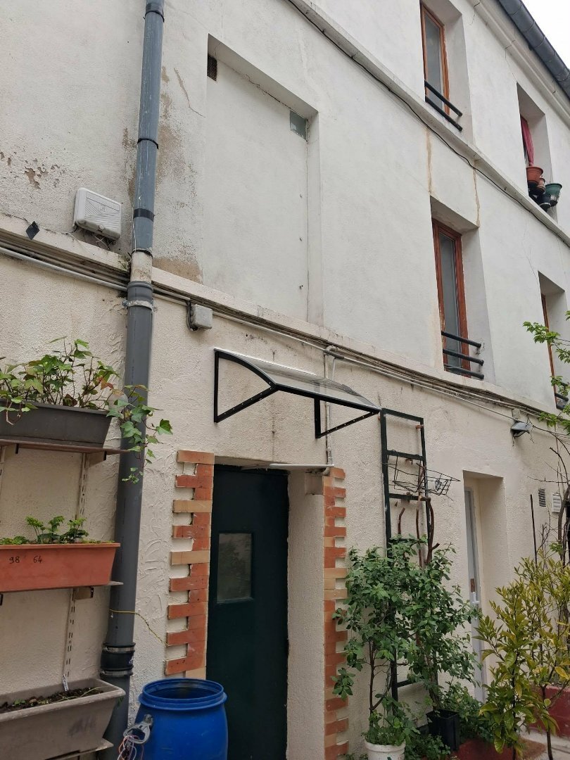 Gennevilliers, Ile-de-France, France 2 - 17954420