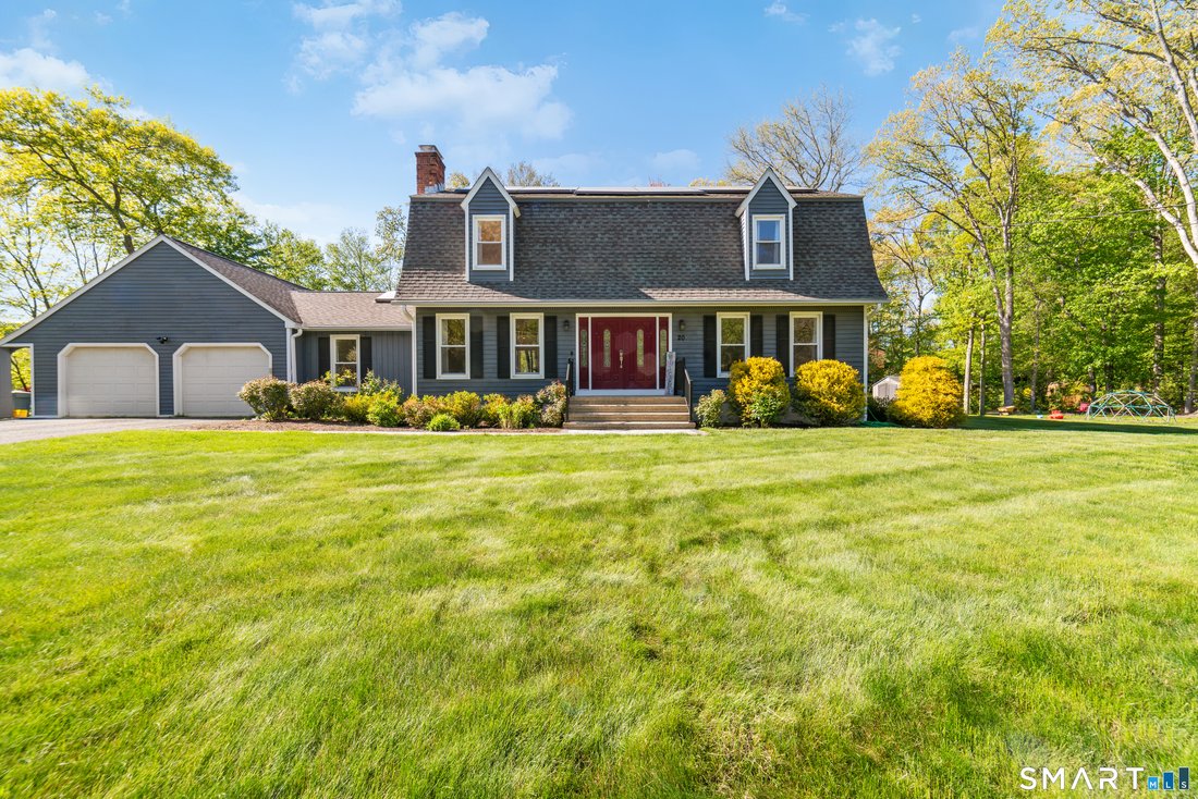 House in Trumbull, Connecticut, United States 2 - 17955910