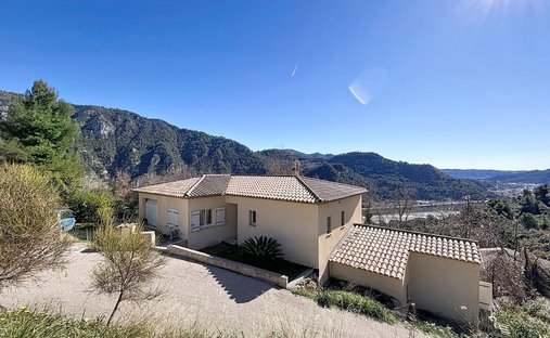 House in Gilette, Provence-Alpes-Côte d'Azur, France 1