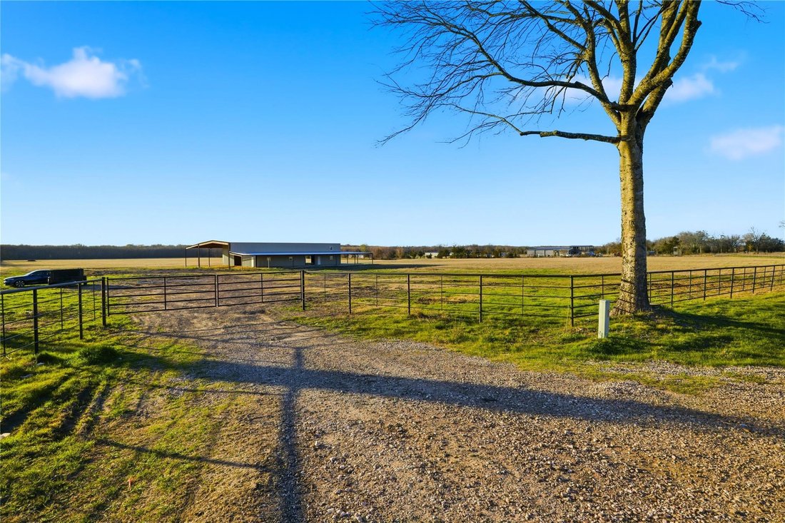 Land in Paris, Texas, United States 2 - 17948567