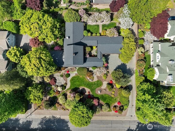 House in Medina, Washington, United States 2 - 17955719