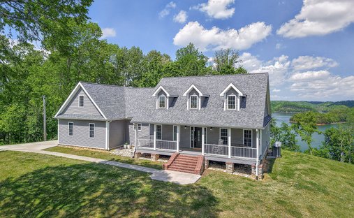 House in Celina, Tennessee, United States 1