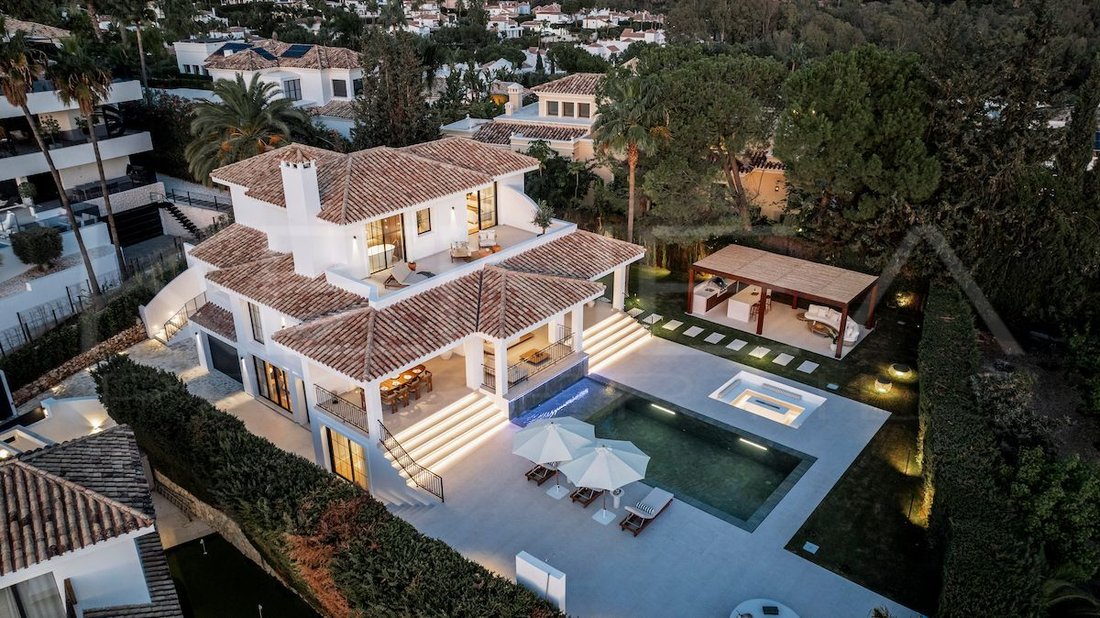 Villa in Puerto Banus, Marbella, Spain 1 - 17947376