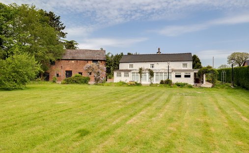 House in Holmes Chapel, England 1