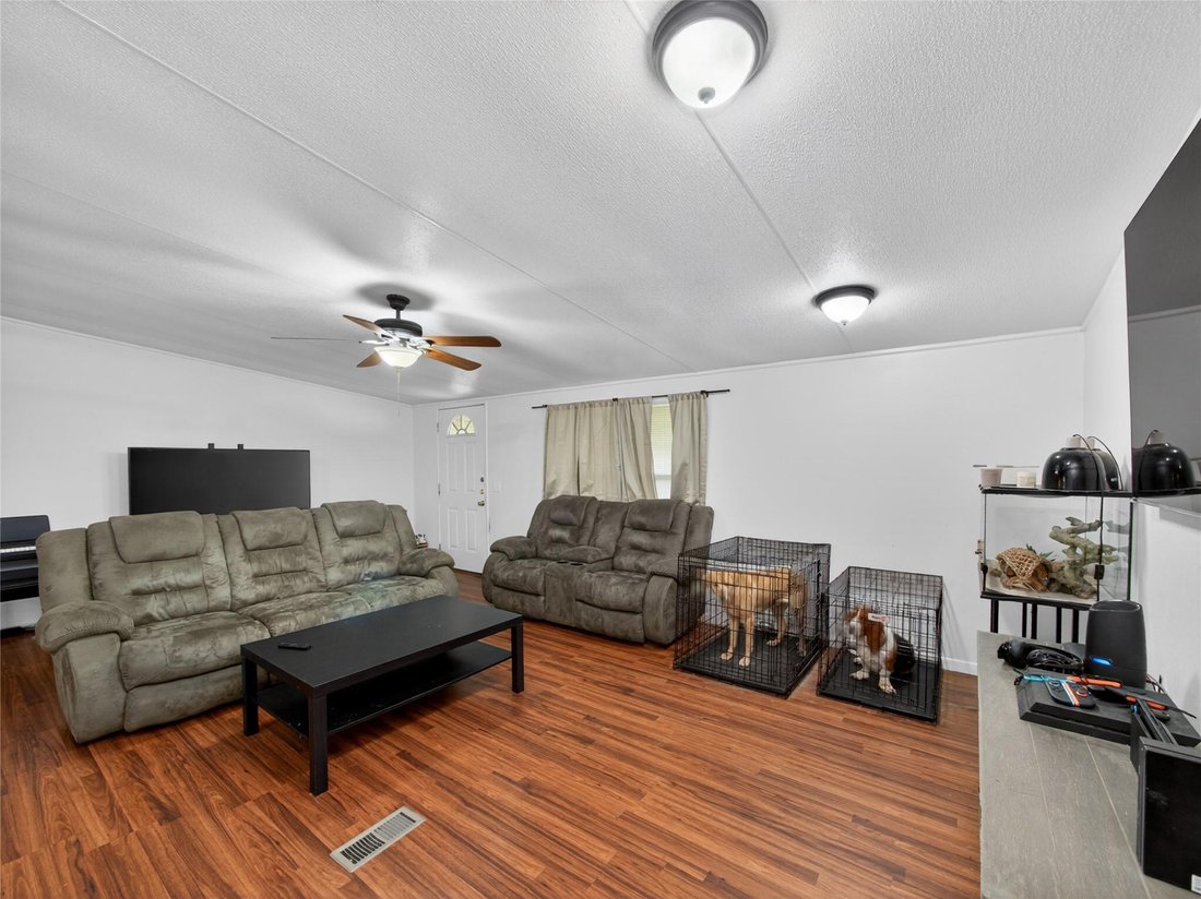 House in Bastrop, Texas, United States 5 - 17951752