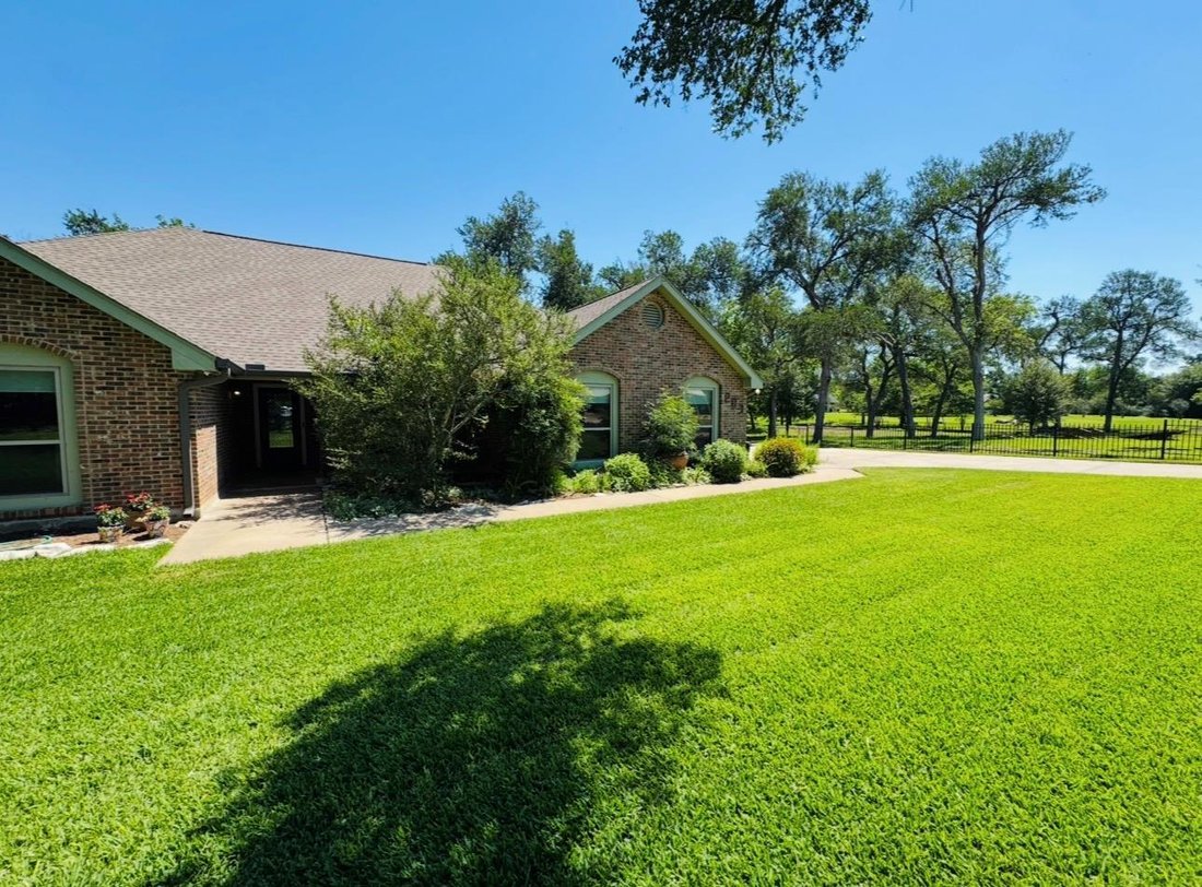 House in Elgin, Texas, United States 4 - 17951771