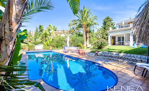 Chalet in Elviria-Cabopino, Marbella, Spain 1