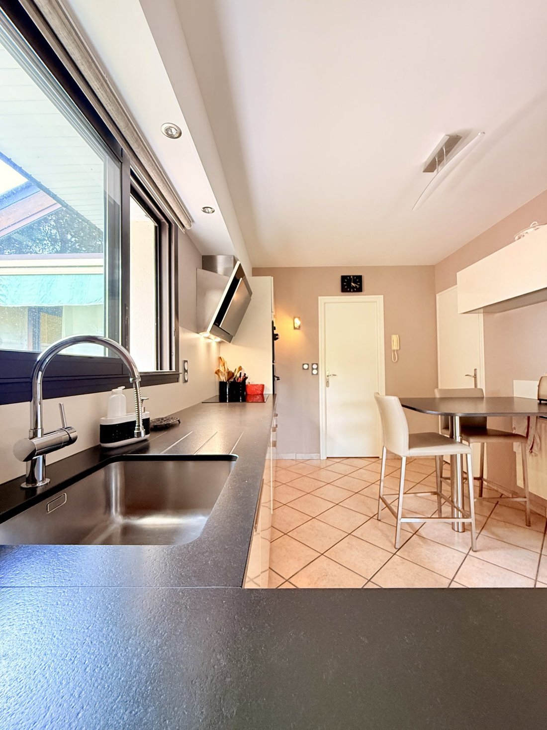 House in Centre Bourg, Sene, France 2 - 16394789