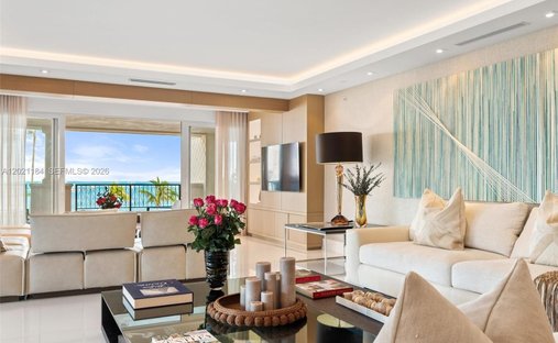 Condo in Miami Beach, Florida, United States 1