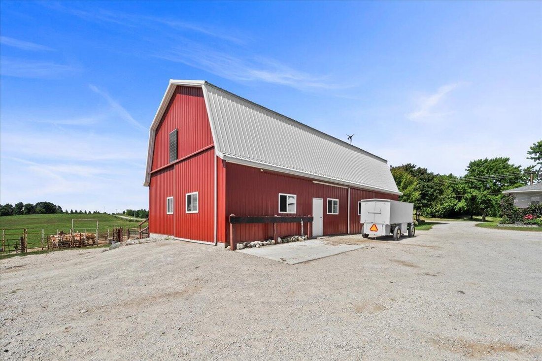 House in New Holstein, Wisconsin, United States 4 - 17953512