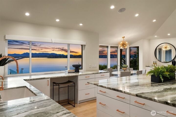 House in Medina, Washington, United States 5 - 17955703