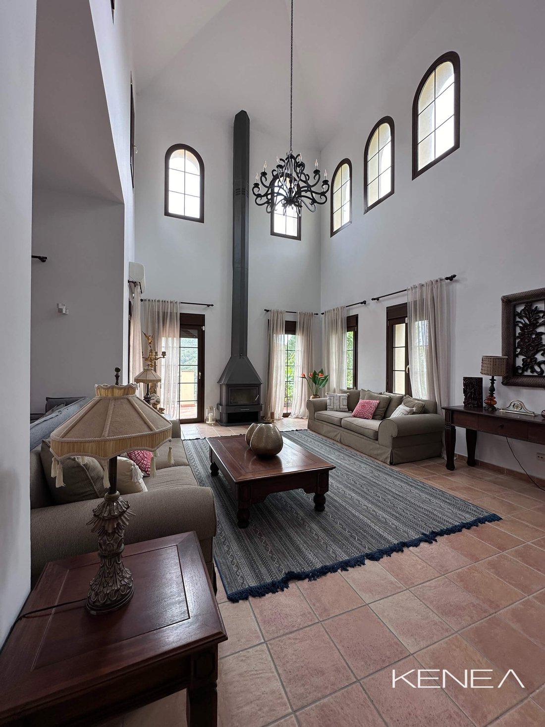 Villa in Benahavis, Andalusia, Spain 1 - 17947349