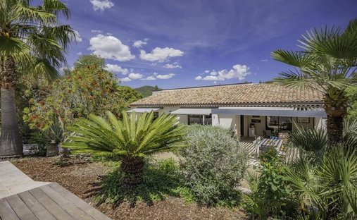 Villa en Grimaud, Provenza-Alpes-Costa Azul, Francia 1