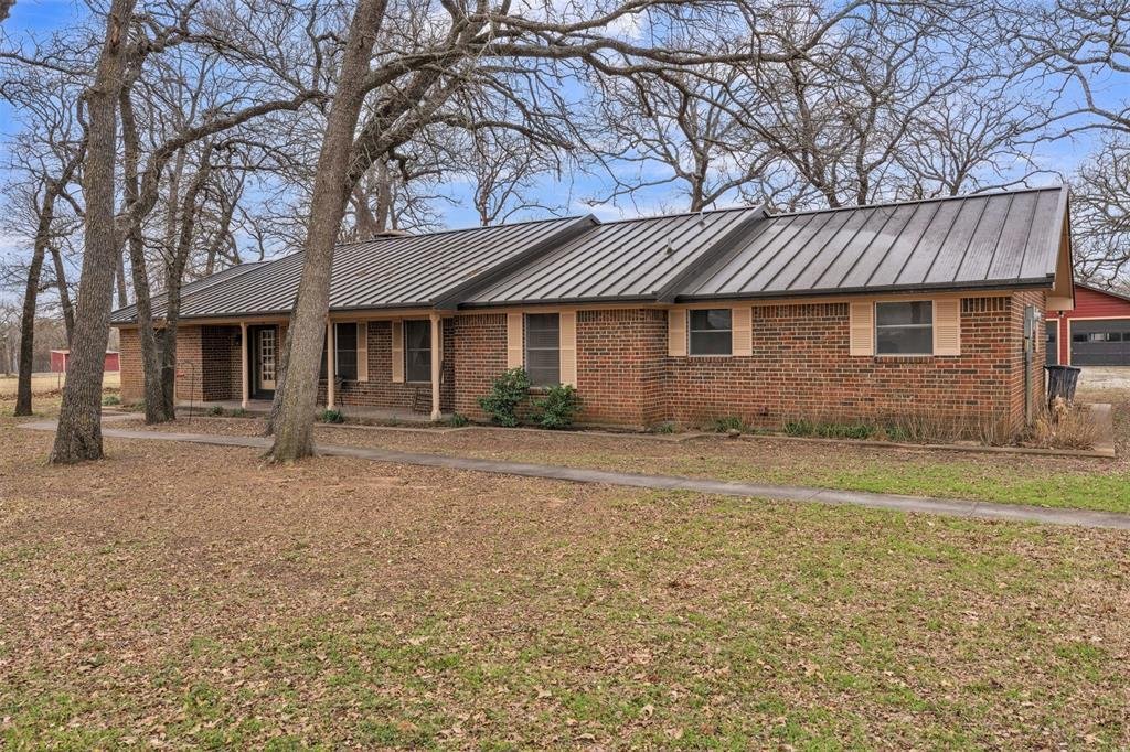 Farm Ranch in Grandview, Texas, United States 3 - 17952606