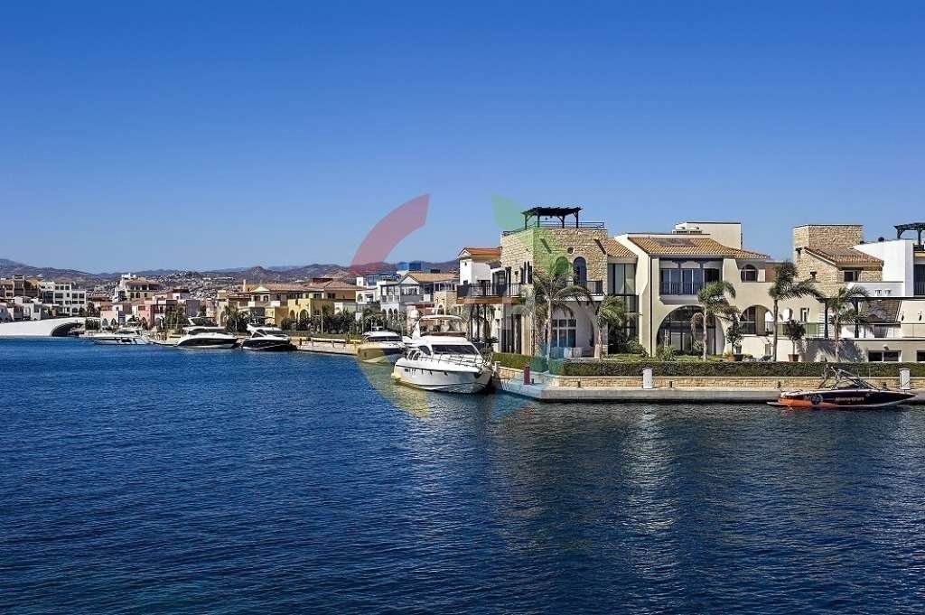 Villa in Limassol, Limassol, Cyprus 1 - 16173541