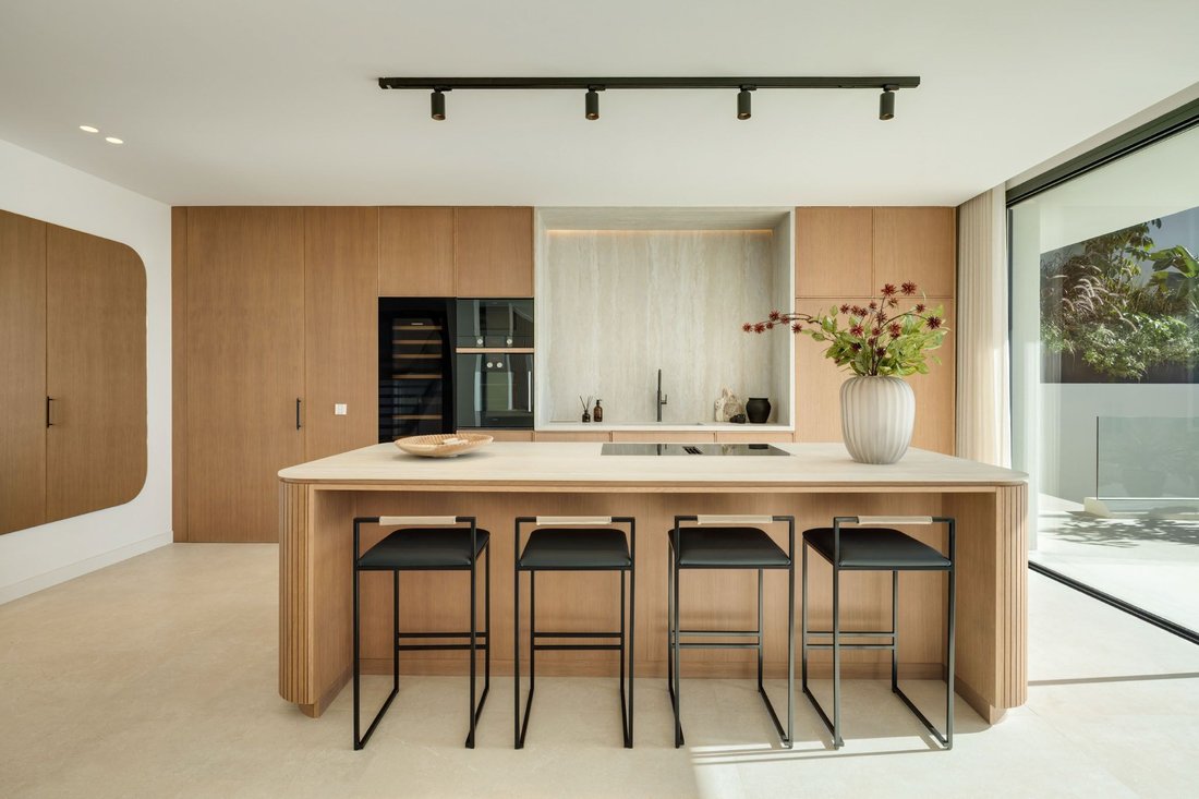 Villa in Elviria-Cabopino, Marbella, Spain 4 - 17948094