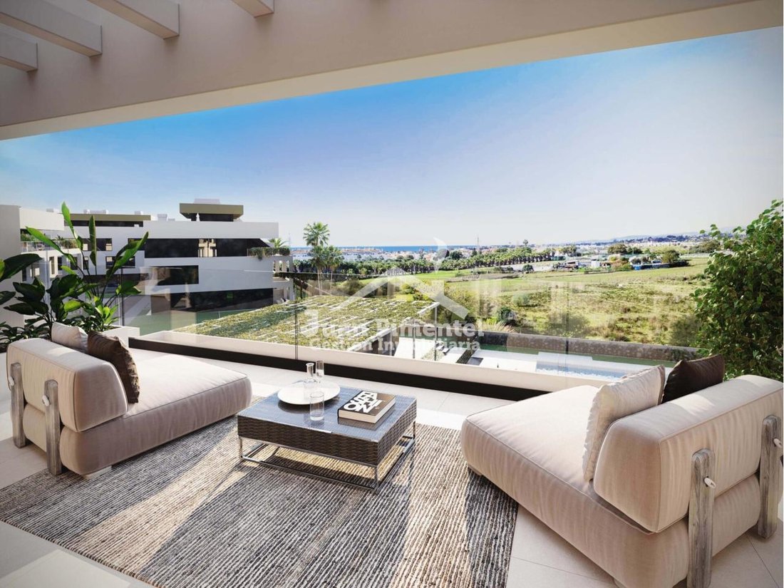 Apartment in Cancelada, Estepona, Andalusia 4 - 17947445