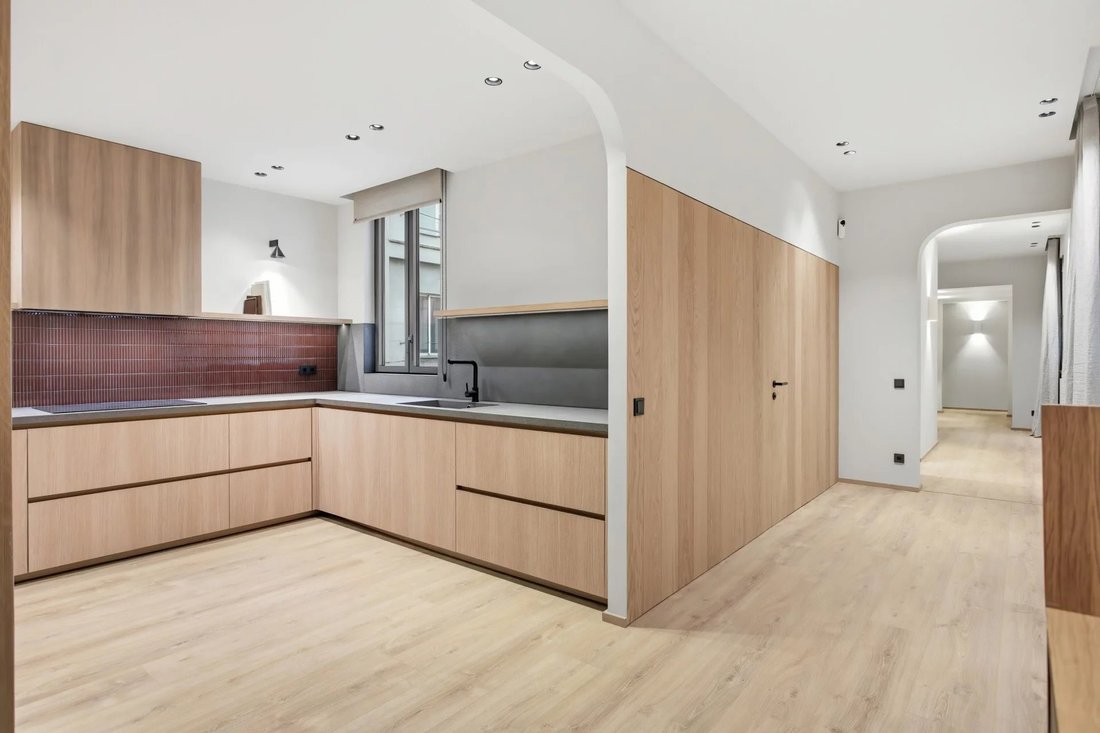 Wohnung in Eixample, Barcelona, Spanien 2 - 17949235
