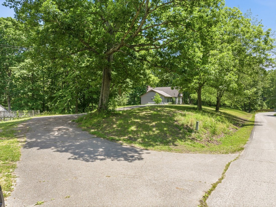House in Lexington, Tennessee, United States 2 - 17953446