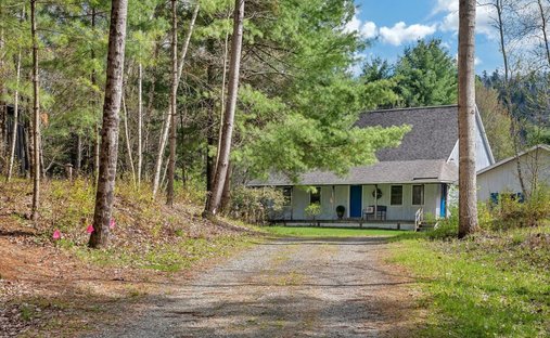 House in Shushan, New York, United States 1