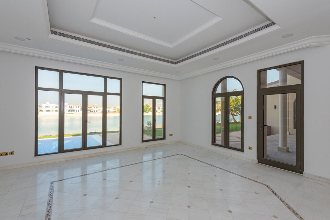Villa in Palm Jumeirah, Dubai, United Arab Emirates 2 - 15782475