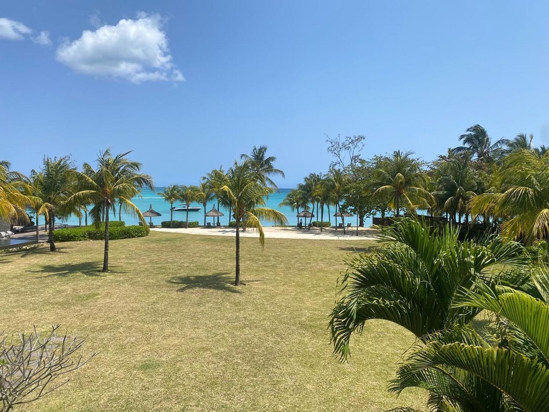 Apartment in Grand Baie, Rivière du Rempart District, Mauritius 1 - 17948155