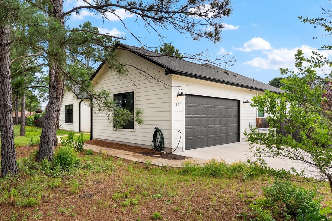 House in Bastrop, Texas, United States 2 - 17951761