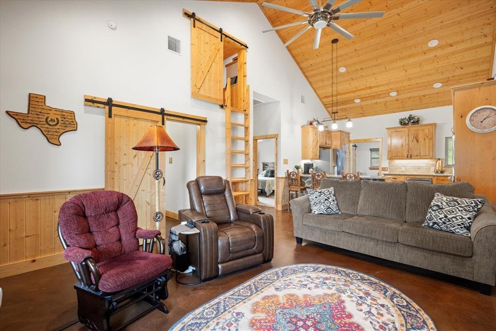Farm Ranch in Glen Rose, Texas, United States 5 - 17952363