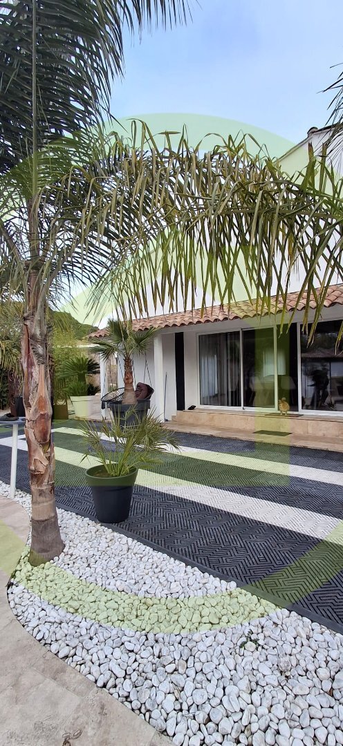 House in Ecarts, Roquebrune-sur-Argens, France 1 - 17952203