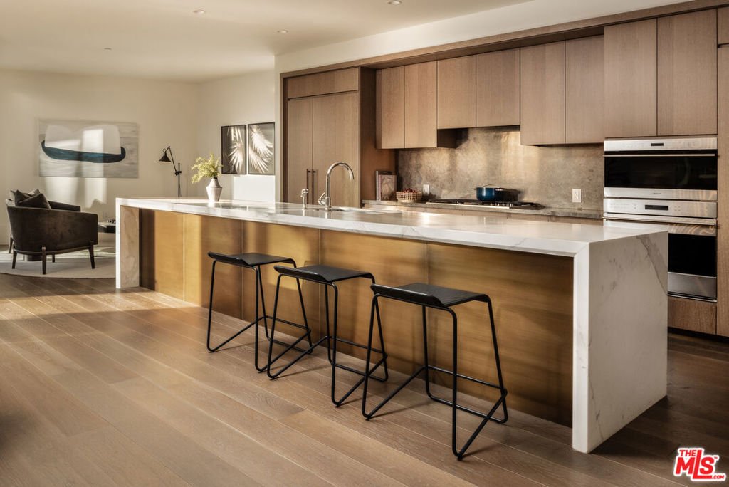 Condo in Los Angeles, California, United States 3 - 17953772