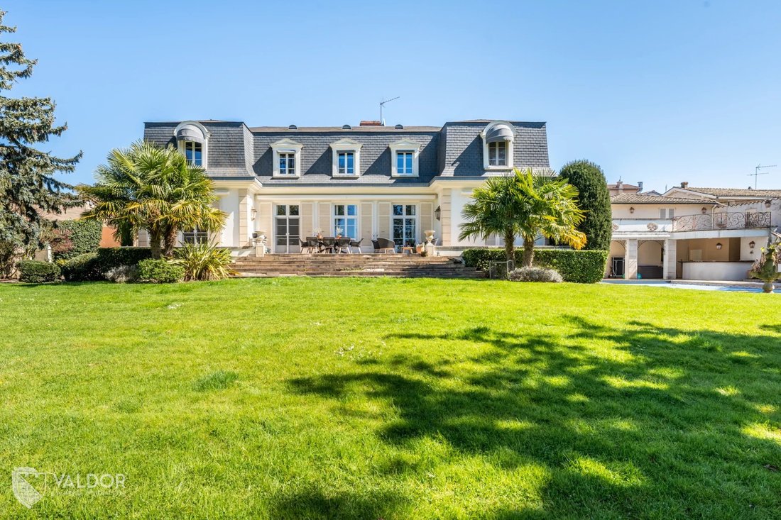 House in Saint-Georges-de-Reneins, Auvergne-Rhône-Alpes, France 5 - 17948858