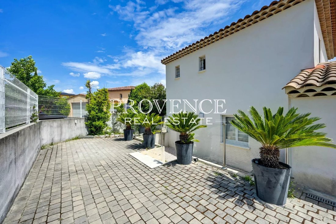 House in Les Accates, Marseille, Provence-Alpes-Côte d'Azur 2 - 12387961