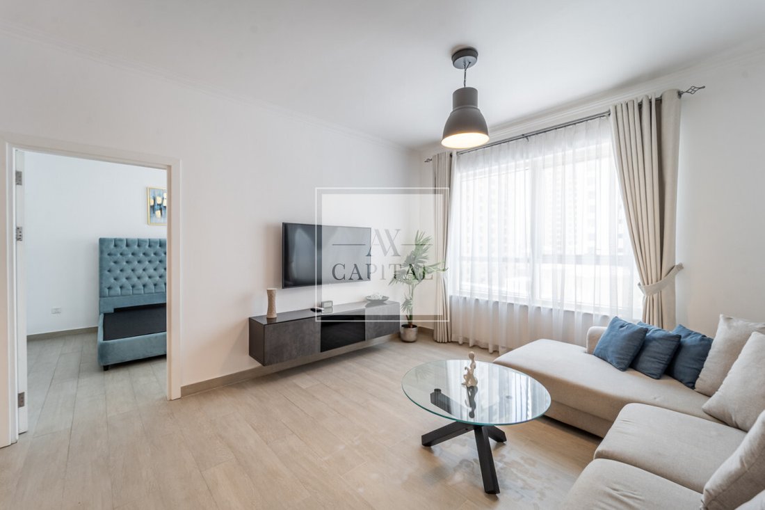 Apartment in Al Barsha South 5, Al Barsha, Dubai 2 - 17947127
