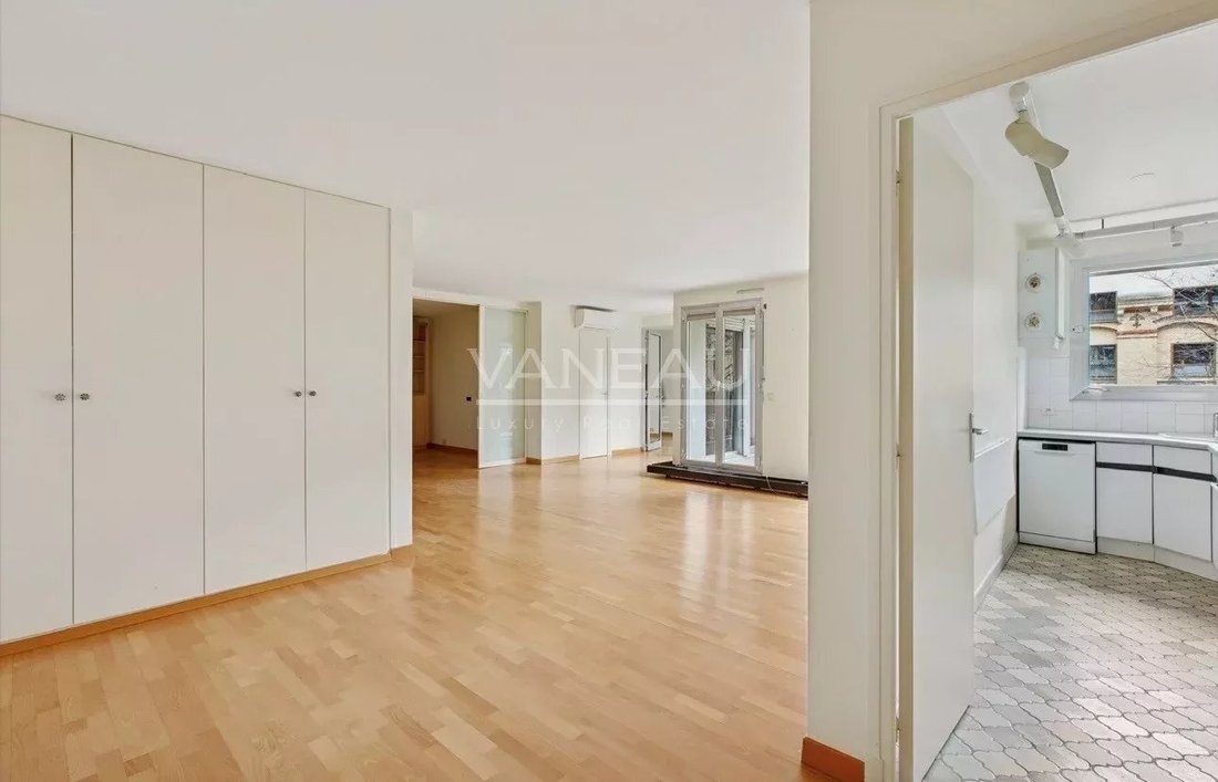 Apartment in Porte Dauphine, Paris 16e Arrondissement, Paris 5 - 17948936
