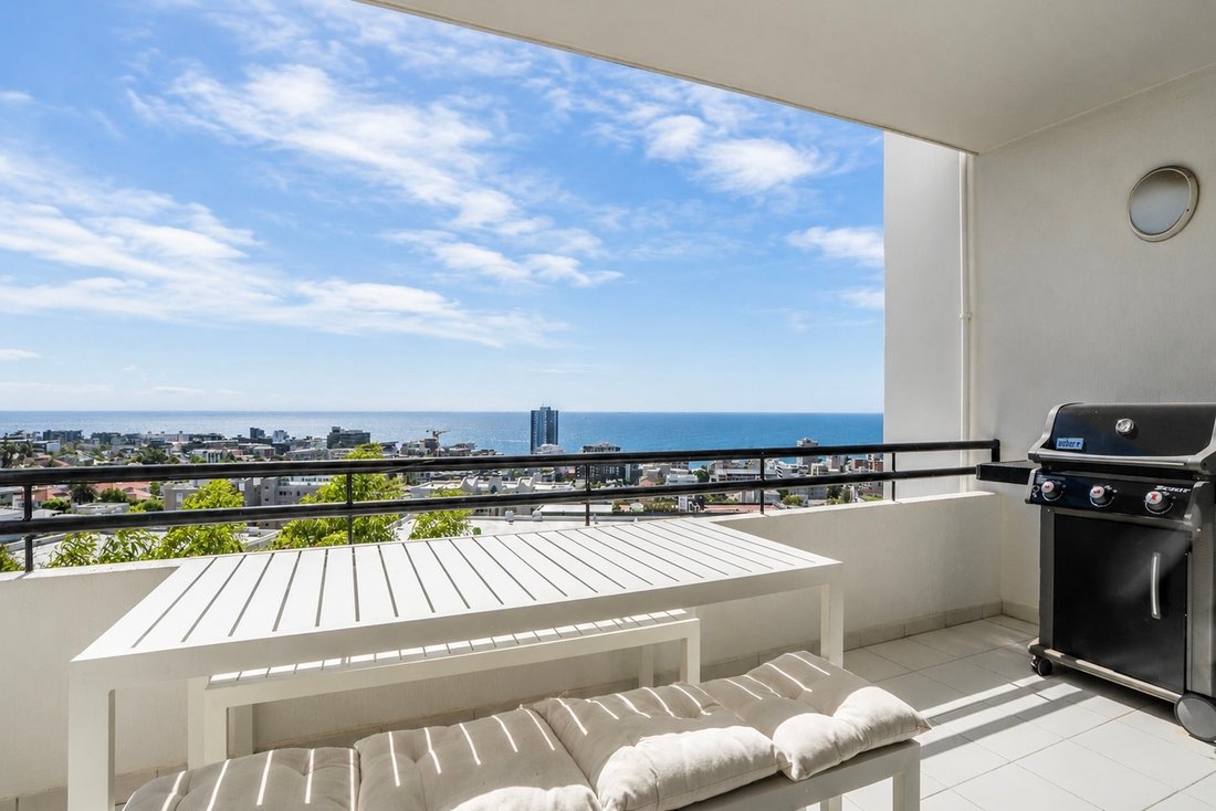 Apartment in Bakoven, Cape Town, South Africa 2 - 17949727