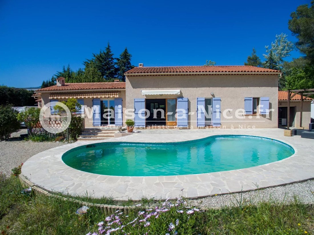 House in Le Rouret, Provence-Alpes-Côte d'Azur, France 2 - 17947414