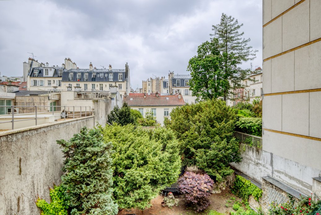 Apartment in Clignancourt-Jules Joffrin, Paris 18e Arrondissement, Paris 4 - 17947759