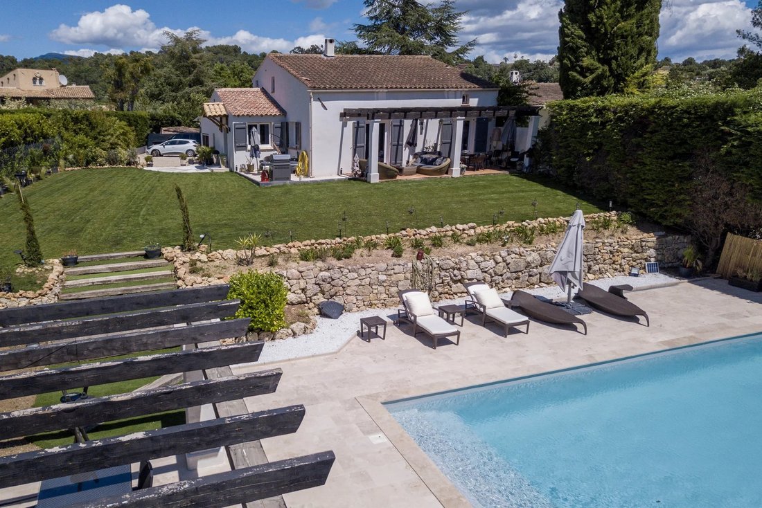 Villa in Les Indes les-Groulles, Mouans-Sartoux, France 1 - 17947428