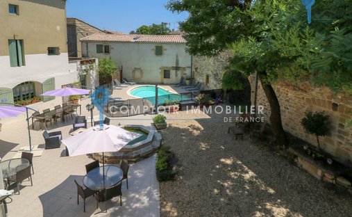Maison à Uzès, Occitanie, France 1