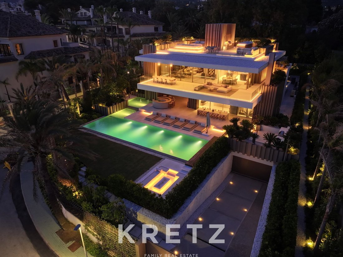 Villa in Marbella, Andalusia, Spain 2 - 17908148