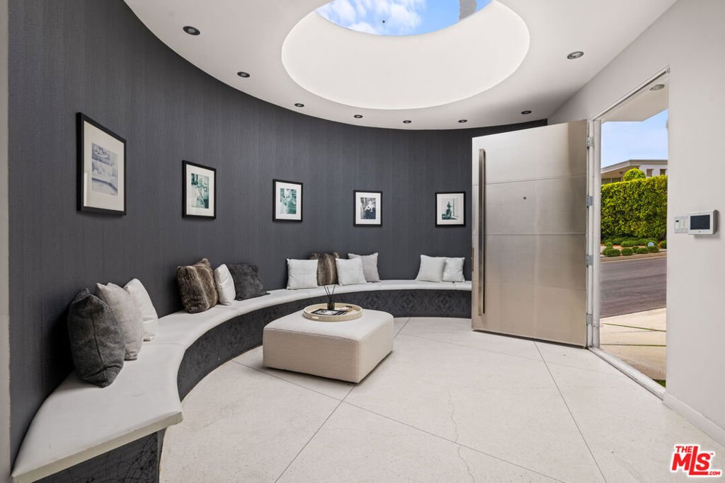 House in Los Angeles, California, United States 3 - 17953750