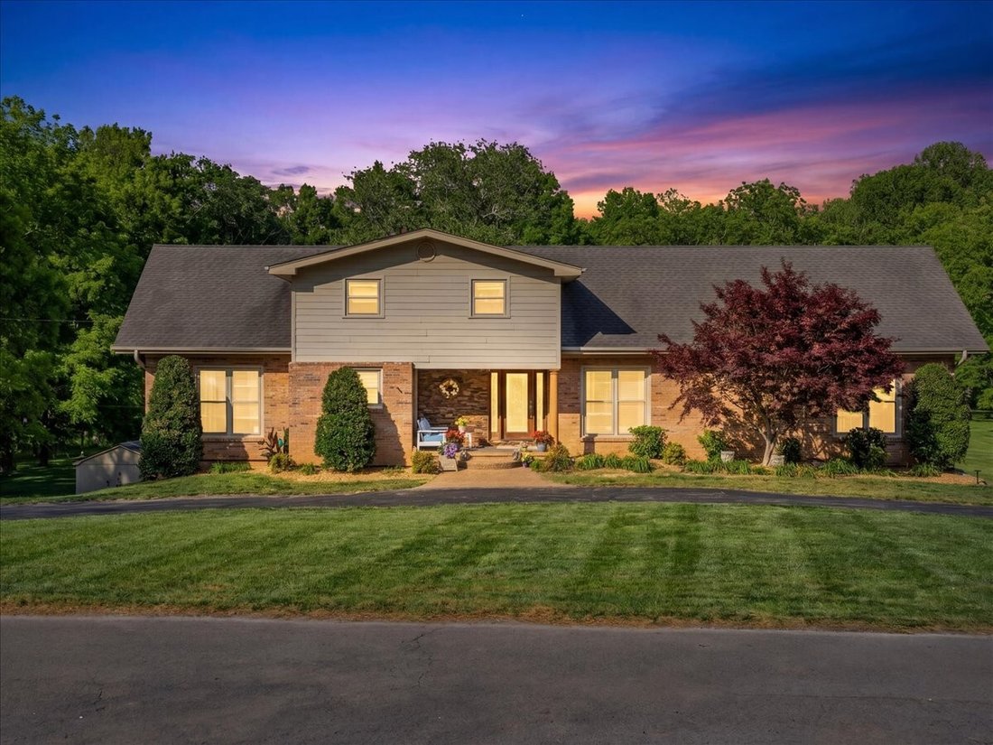 House in Manchester, Tennessee, United States 1 - 17953437