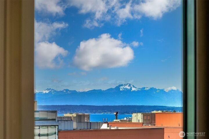Condo in Seattle, Washington, United States 4 - 17955678